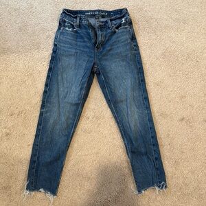American Eagle Strigid high rise mom jeans